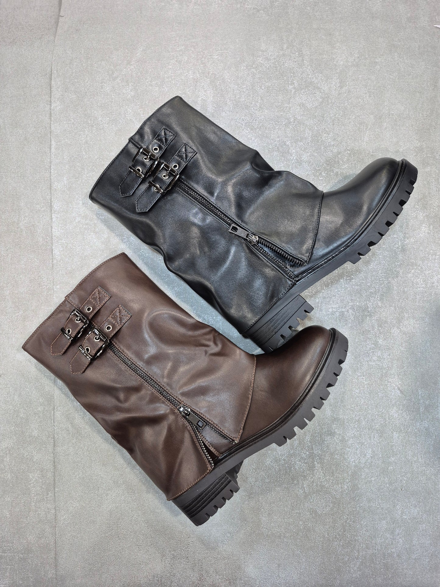 Bottes similicuir pour femmes