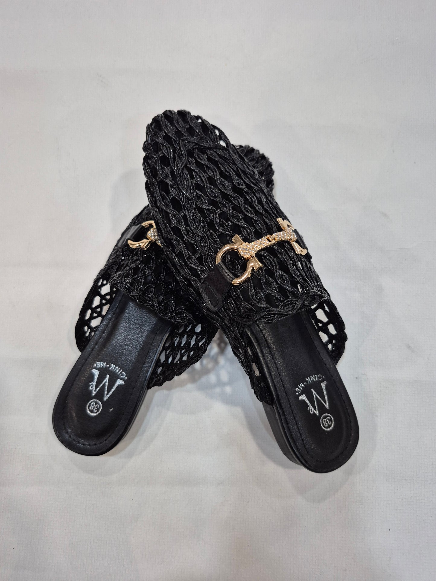 Mules tressées chic ✨ Noir & Doré