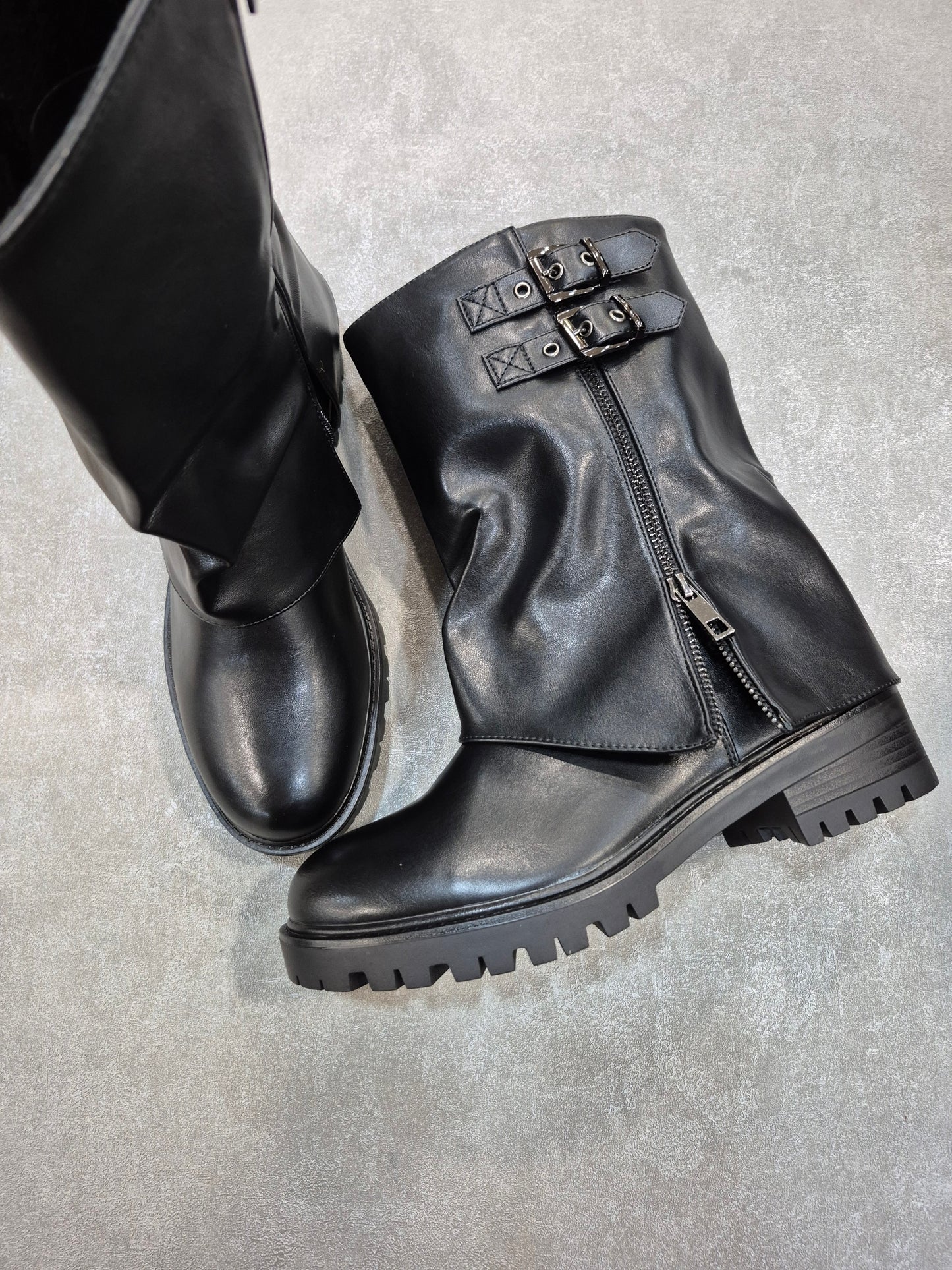 Bottes similicuir pour femmes
