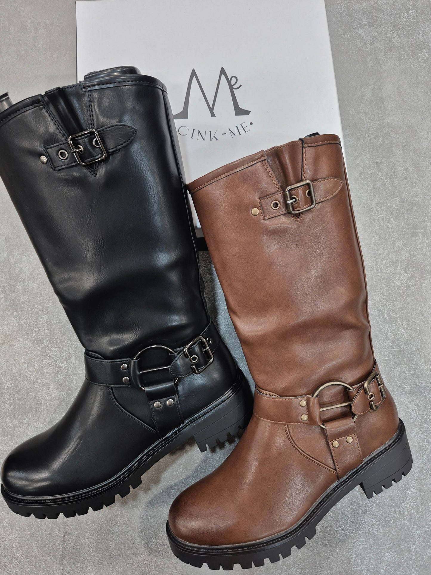 Bottes similicuir pour femmes