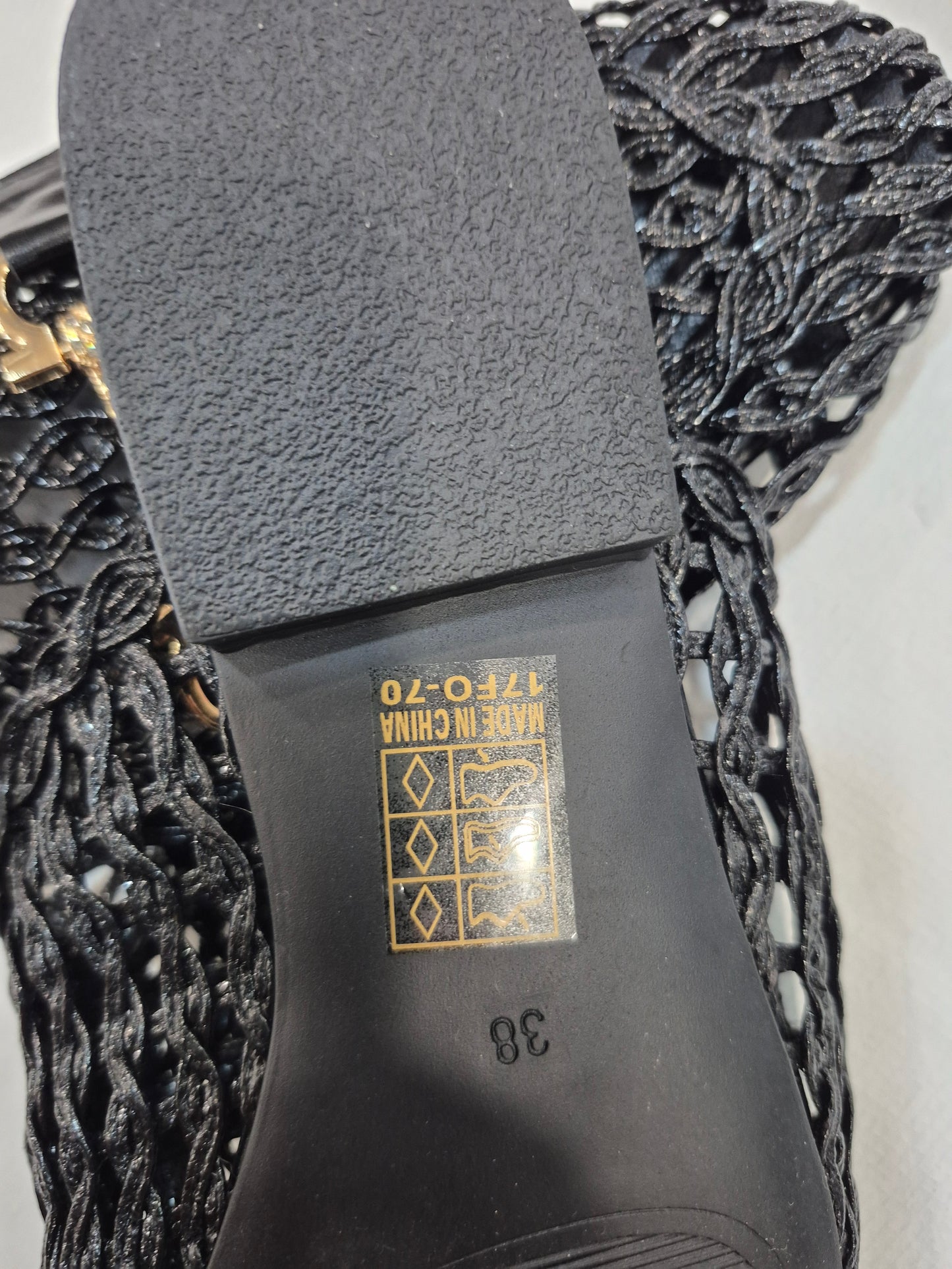 Mules tressées chic ✨ Noir & Doré