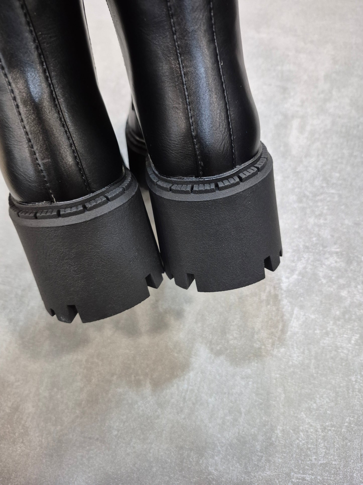 Bottines similicuir pour femmes