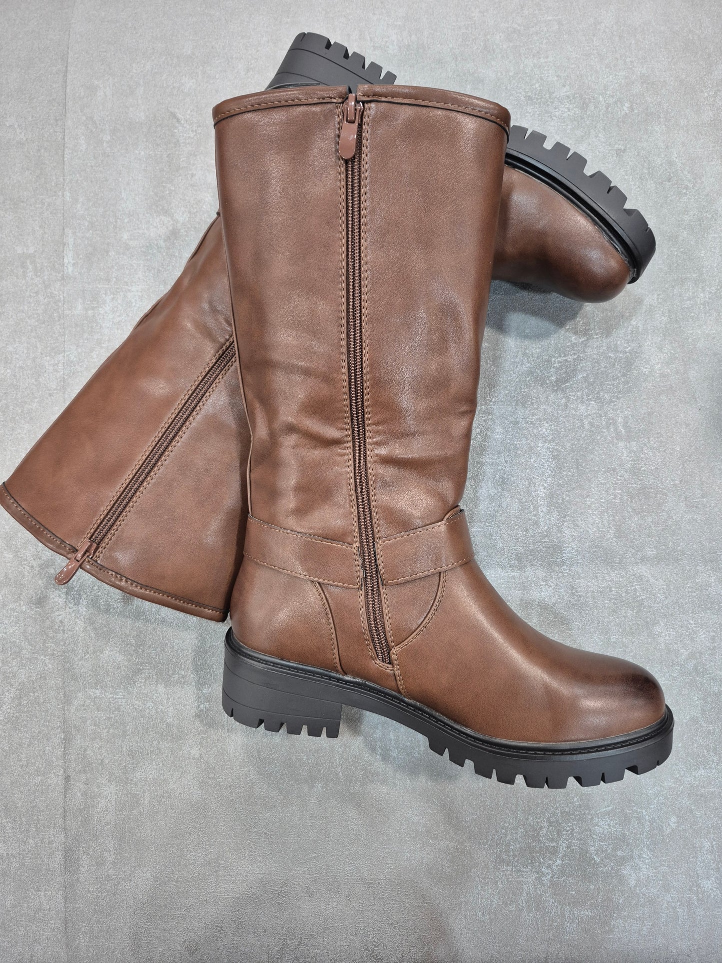 Bottes similicuir pour femmes