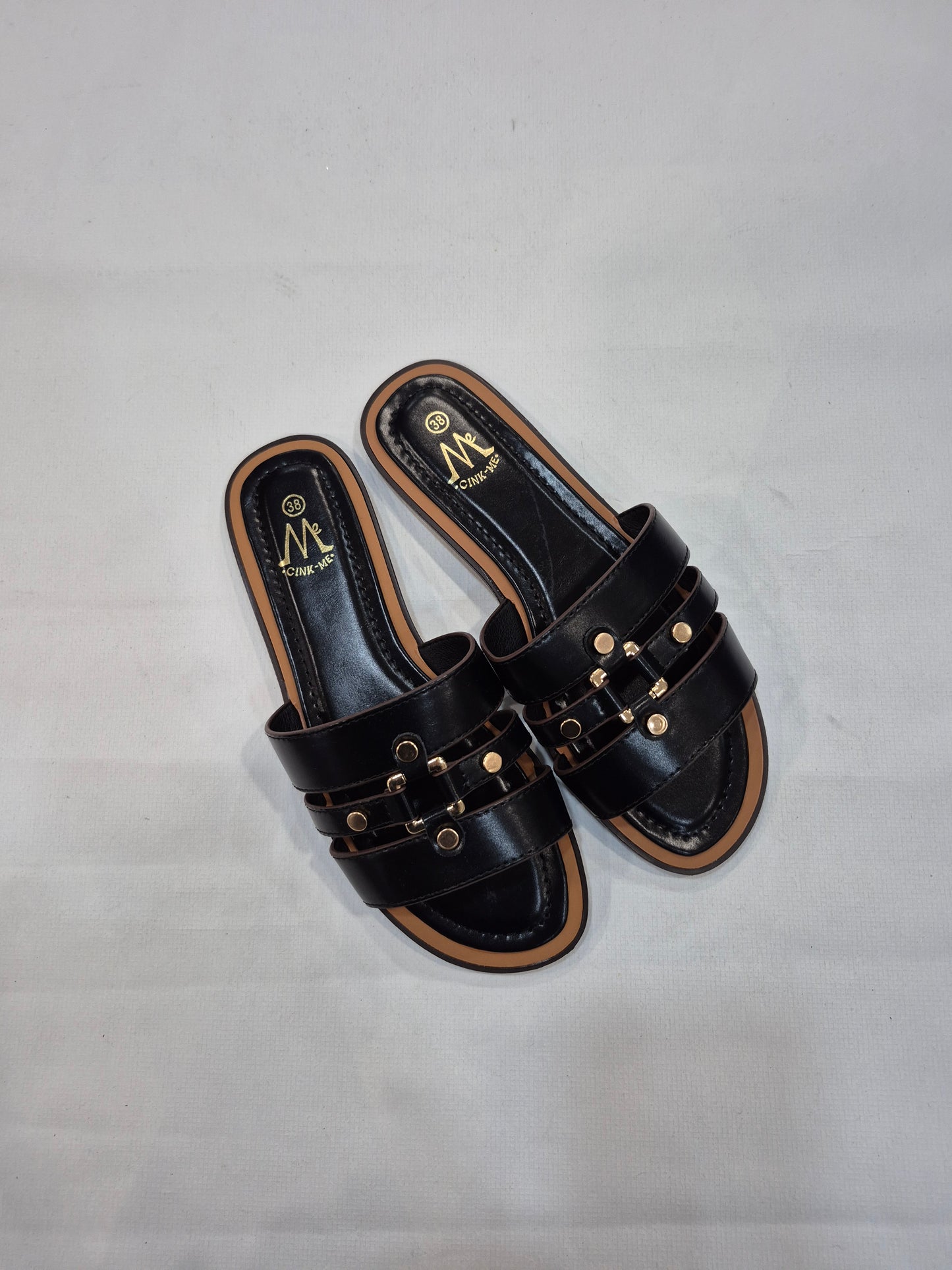 Claquettes chic ✨ Noir & Doré