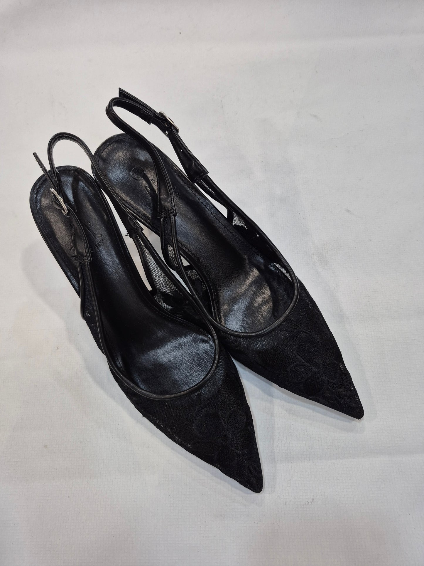 Escarpins Slingback Brodés Élégants – Noir & Doré | Talon 8 cm | Tailles 36–41