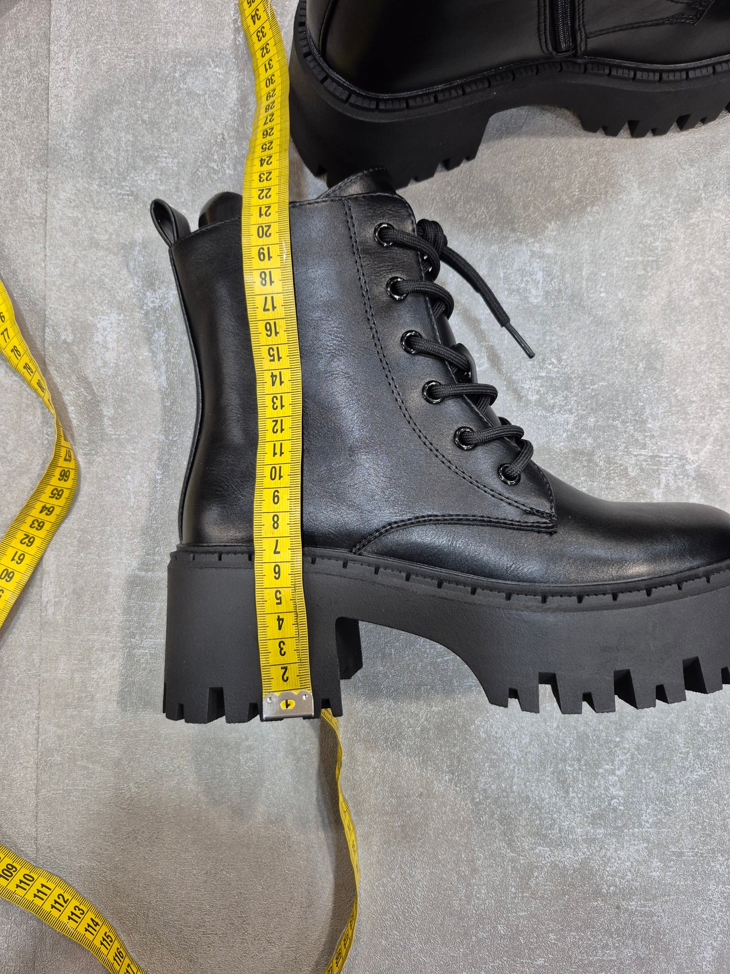 Bottines similicuir pour femmes