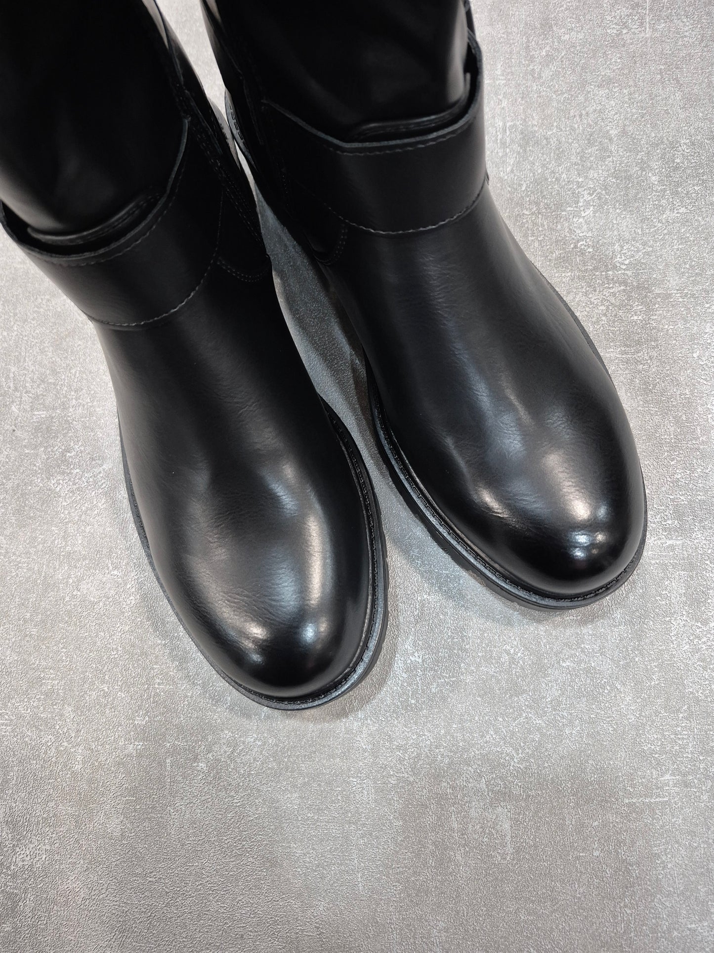 Bottes similicuir pour femmes
