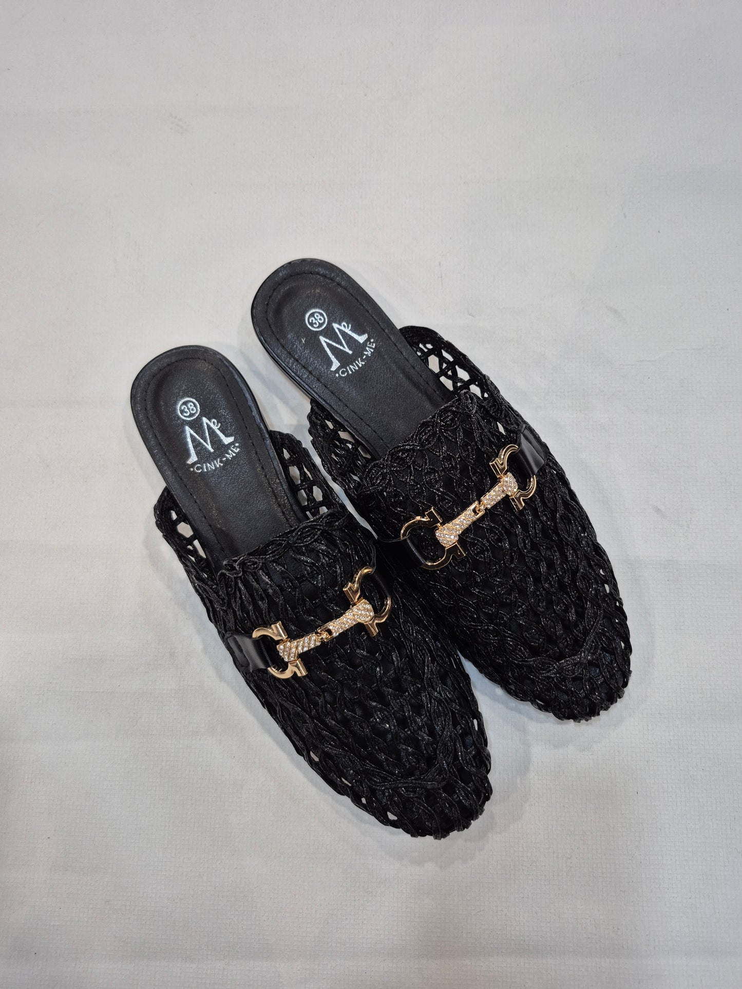 Mules tressées chic ✨ Noir & Doré
